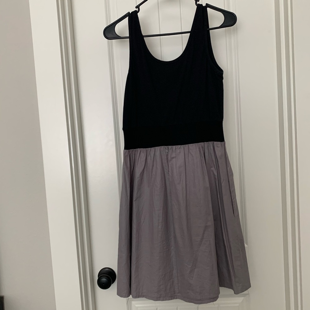 Size L Velvet Torch black and silver grey dress